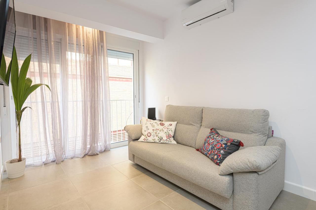 Wintowinrentals Malaga Center, Comfortable And Renovated Kültér fotó