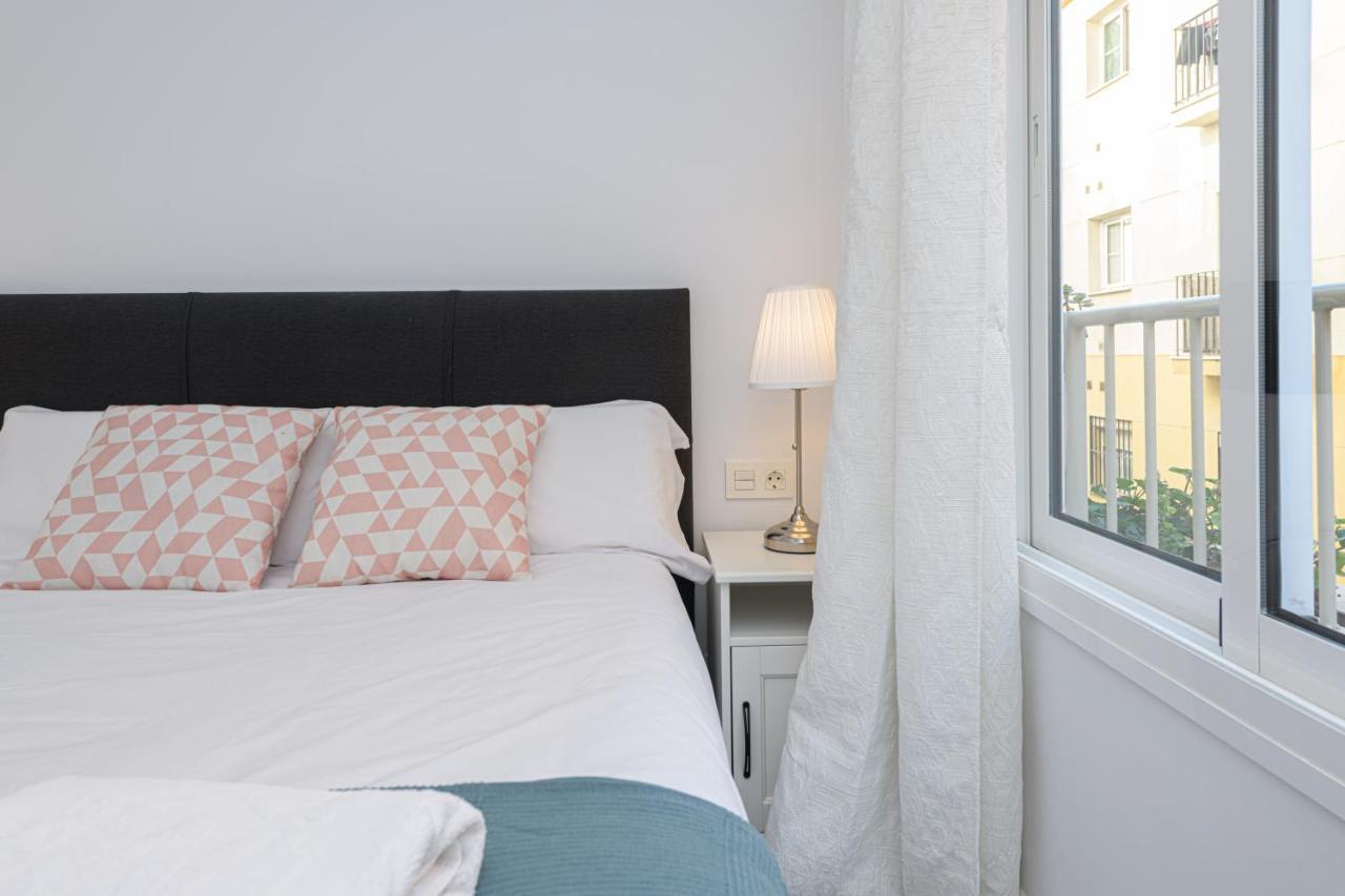 Wintowinrentals Malaga Center, Comfortable And Renovated Kültér fotó